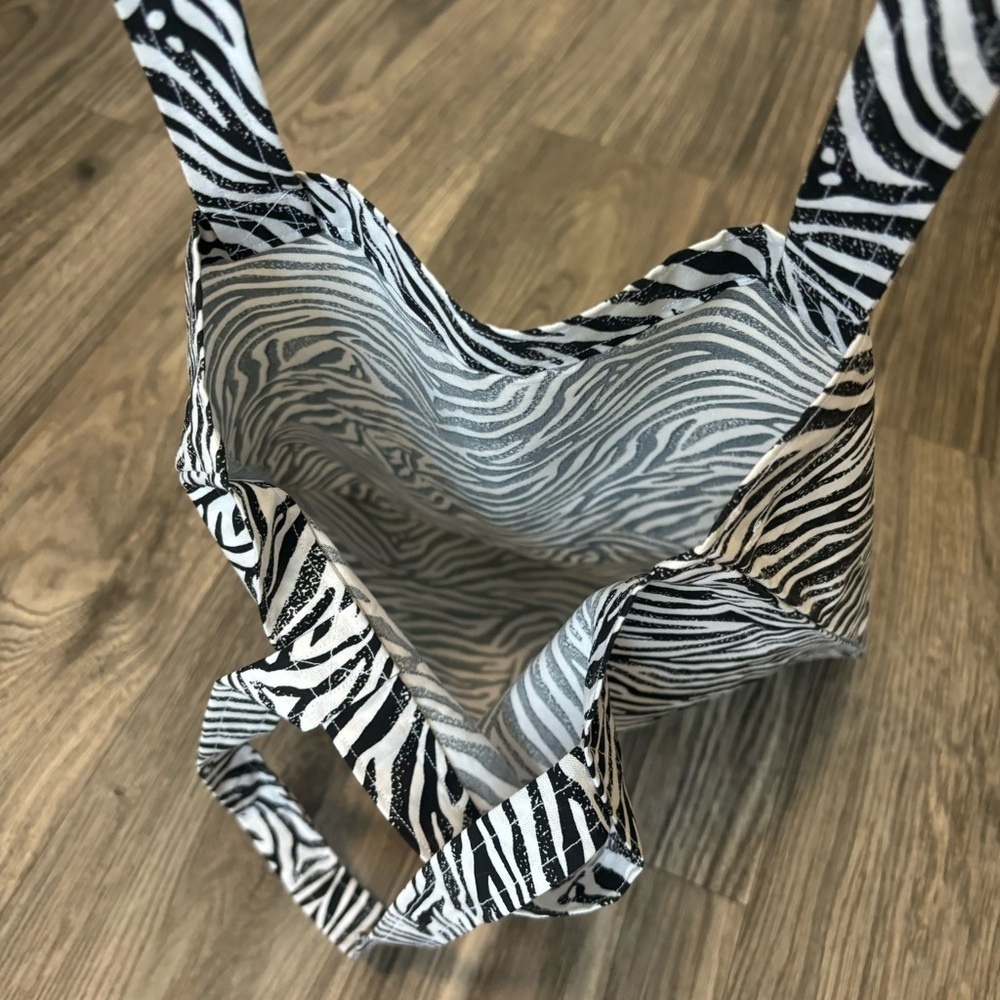 Zebra Print Tote Bag - Picture 3 of 3